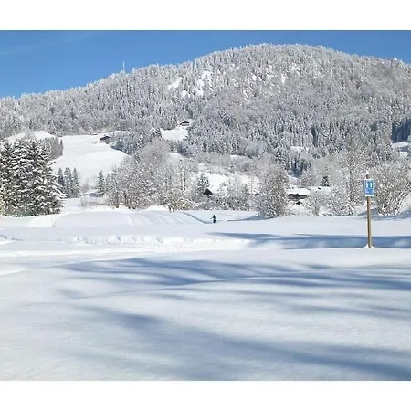 Feriehus Glitzeralm Comfortable Holiday Reit im Winkl